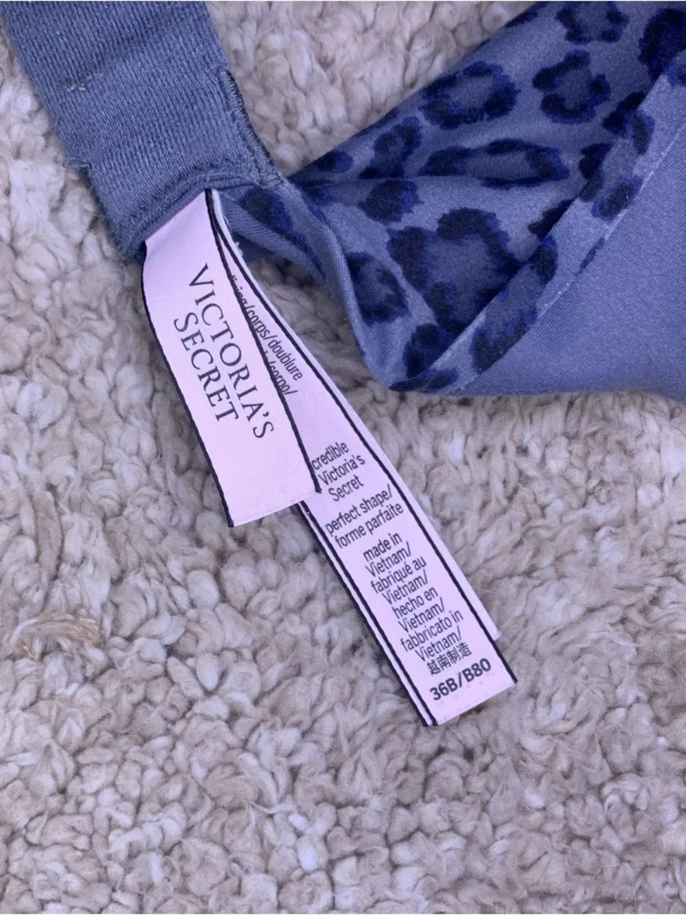 Victoria's Secret Blue Leopard Print Bra - Picture 3 of 3